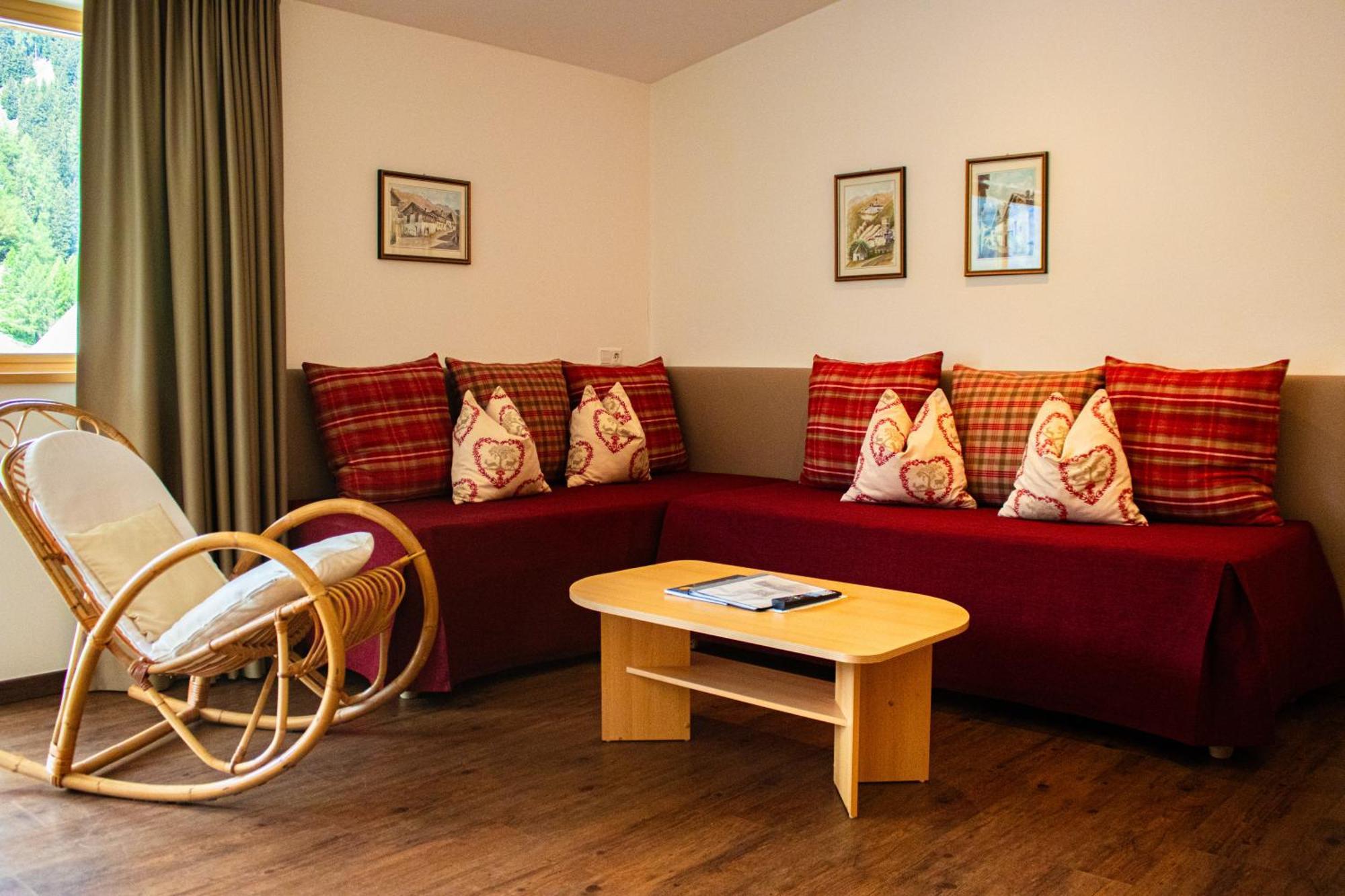 Garni St Valentin Aparthotel
