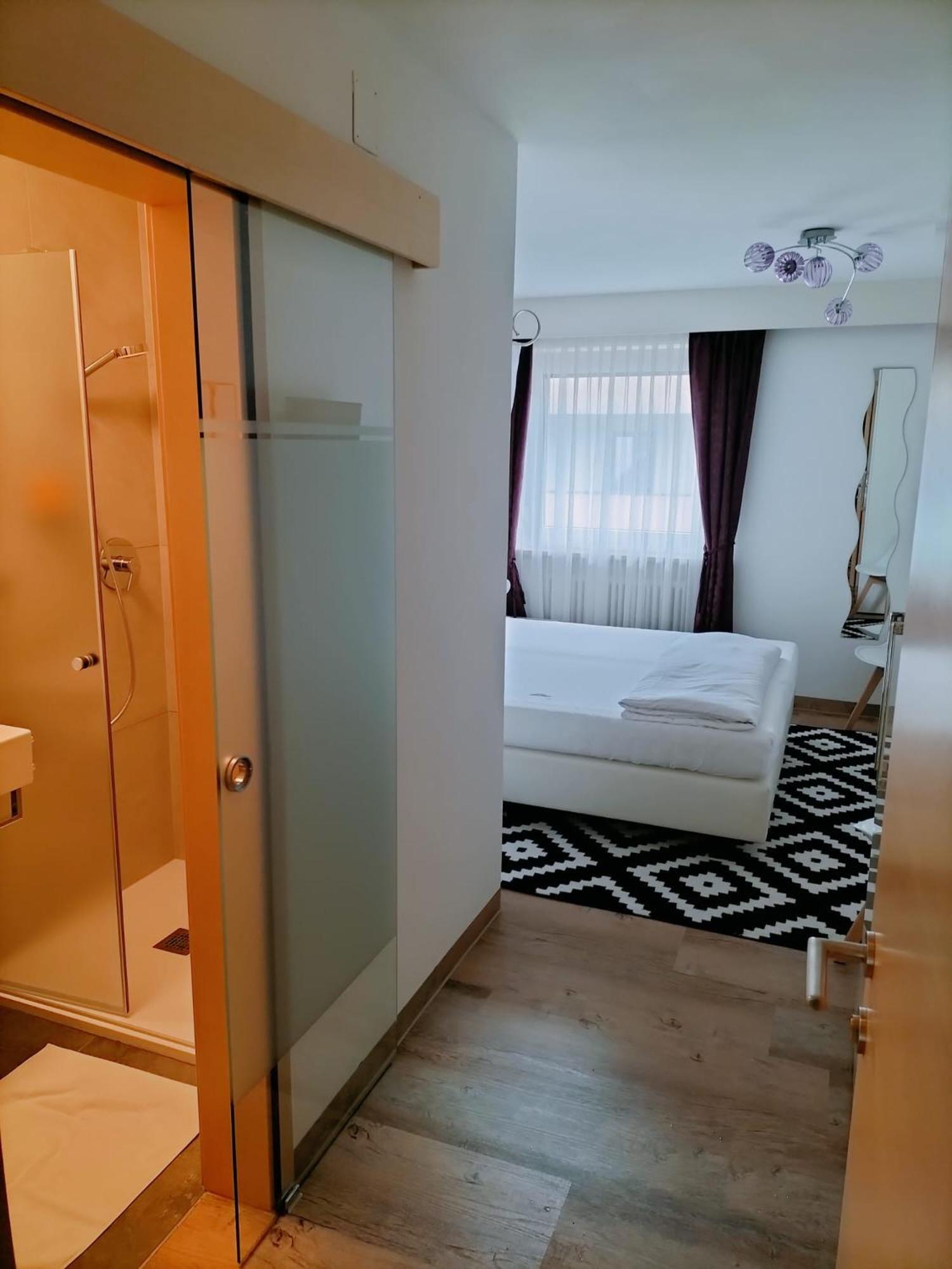 Garni St Valentin Aparthotel 3*
