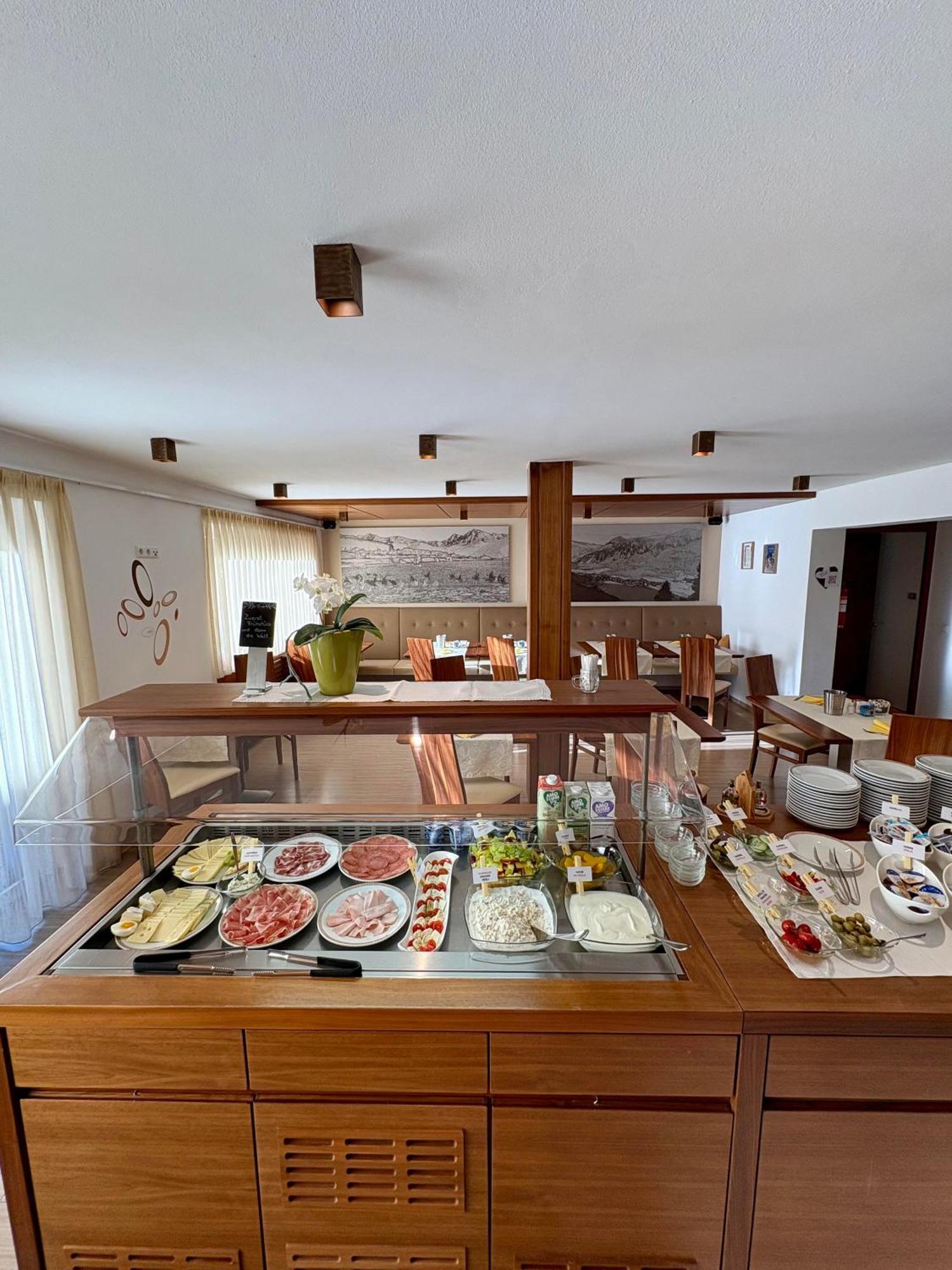 Garni St Valentin Aparthotel