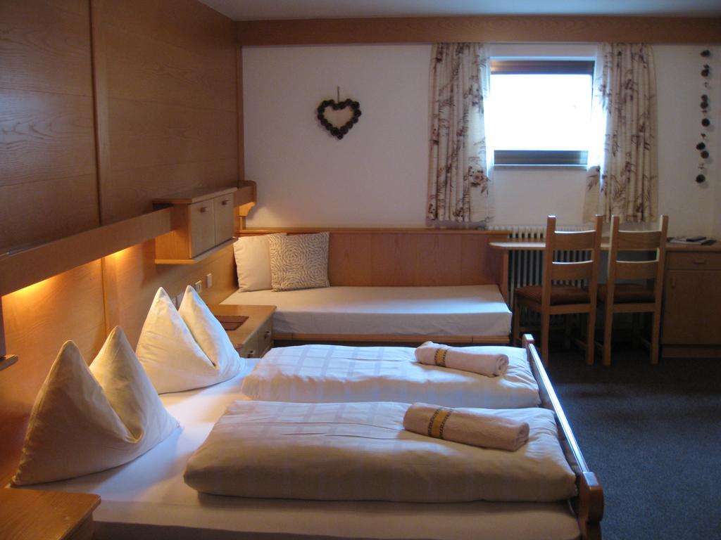 Aparthotel Garni Apparthotel St Valentin 3*