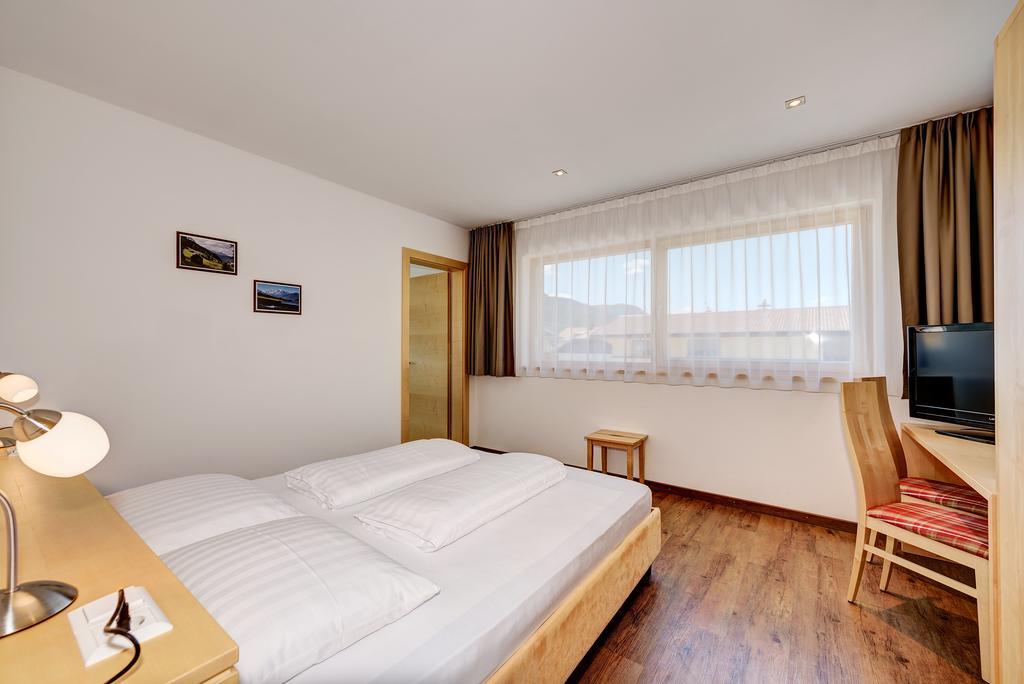 Aparthotel Garni Apparthotel St Valentin 3*